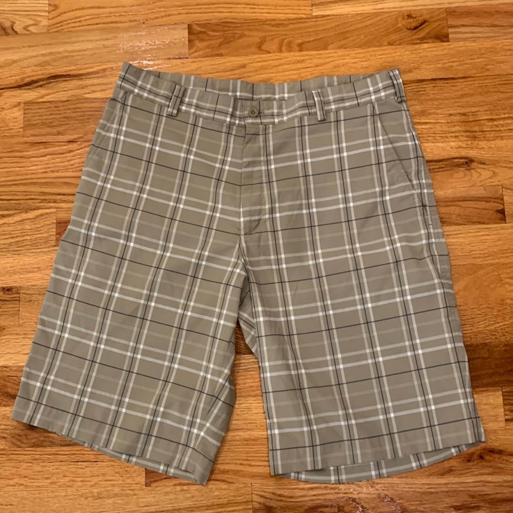 Nike golf shorts